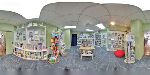 Book Store «Inkwood Books», reviews and photos, 31 Kings Hwy E, Haddonfield, NJ 08033, USA