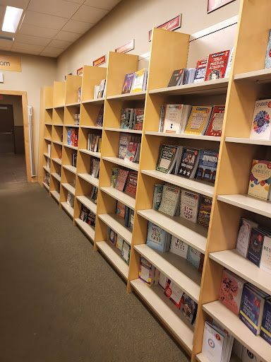 Book Store «Barnes & Noble Booksellers The Shops at River Crossing», reviews and photos, 8675 River Crossing Blvd, Indianapolis, IN 46240, USA