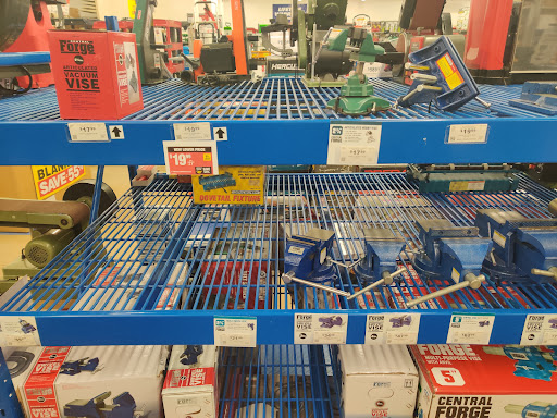 Hardware Store «Harbor Freight Tools», reviews and photos, 147 S Interstate Hwy 35, New Braunfels, TX 78130, USA