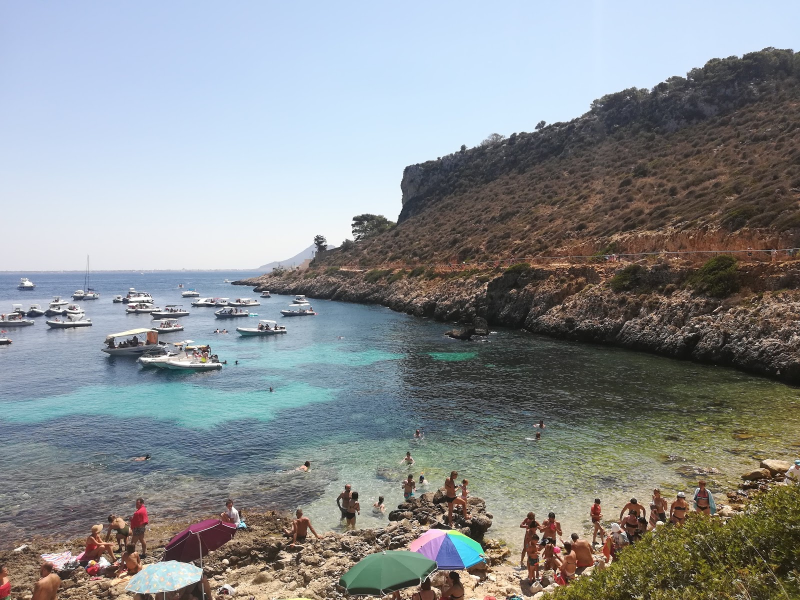 Fotografija Cala Cold beach divje območje