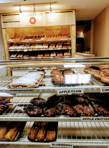 Donut Shop «Donut Palace», reviews and photos, 3164 NW 185th Ave, Portland, OR 97229, USA
