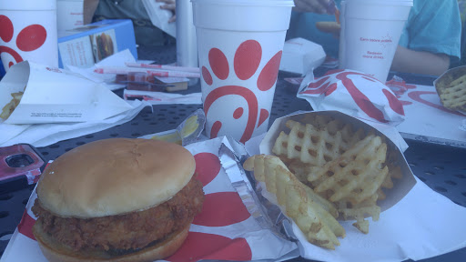 Fast Food Restaurant «Chick-fil-A», reviews and photos, 605 S James Campbell Blvd, Columbia, TN 38401, USA