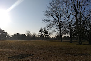 Cantiague Golf Course