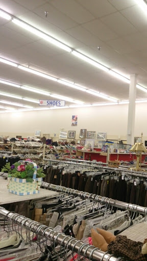 Thrift Store «The Salvation Army Family Store & Donation Center», reviews and photos