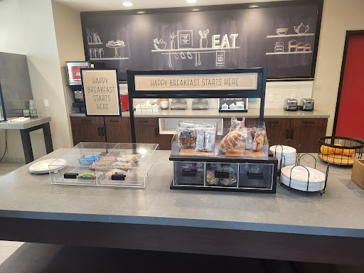 Hampton Inn & Suites Gilroy image
