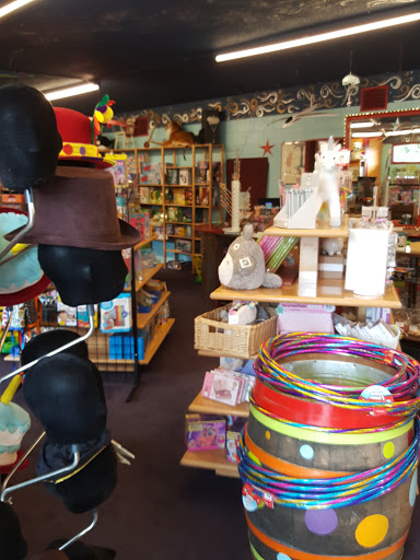 Toy Store «Hopscotch Toys», reviews and photos, 103 SE Baker St, McMinnville, OR 97128, USA