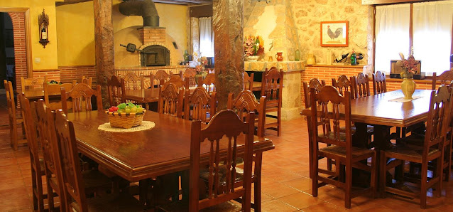 Pensión Restaurante El Soto C. San Miguel, 20, 09370 Quintana del Pidio, Burgos, España