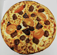 Pepperoni du Pizzas à emporter Pizza M à Saint-Georges-du-Vièvre - n°1