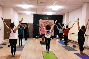 Centro Yoga & Pilates Madhana image