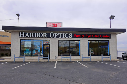Eye Care Center «Harbor Optics», reviews and photos, 11310 Beach Channel Dr, Rockaway Park, NY 11694, USA