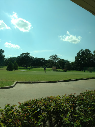 Public Golf Course «Mohawk Park Golf Course», reviews and photos, 5223 E 41st St N, Tulsa, OK 74115, USA