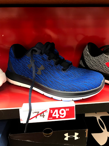 Shoe Store «Famous Footwear», reviews and photos, 1600 N 19th Ave, Bozeman, MT 59718, USA