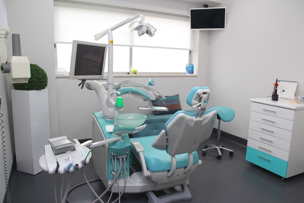 Clínica Dentária Dr. Luís Azevedo - Dentista