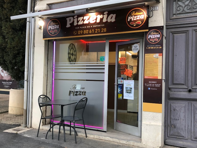 Ambiance Pizza Lunel Lunel