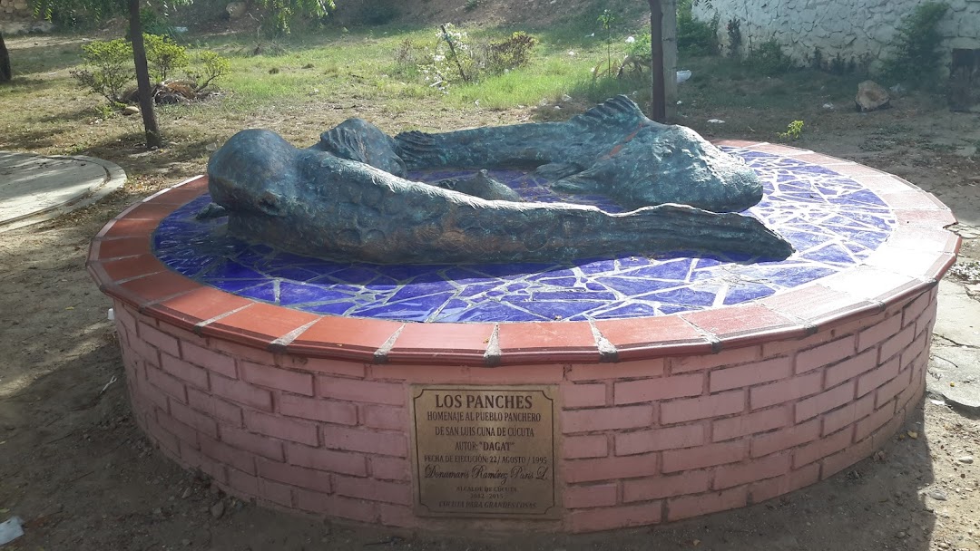 Monumento Los Panches Av Libertadores Malecon