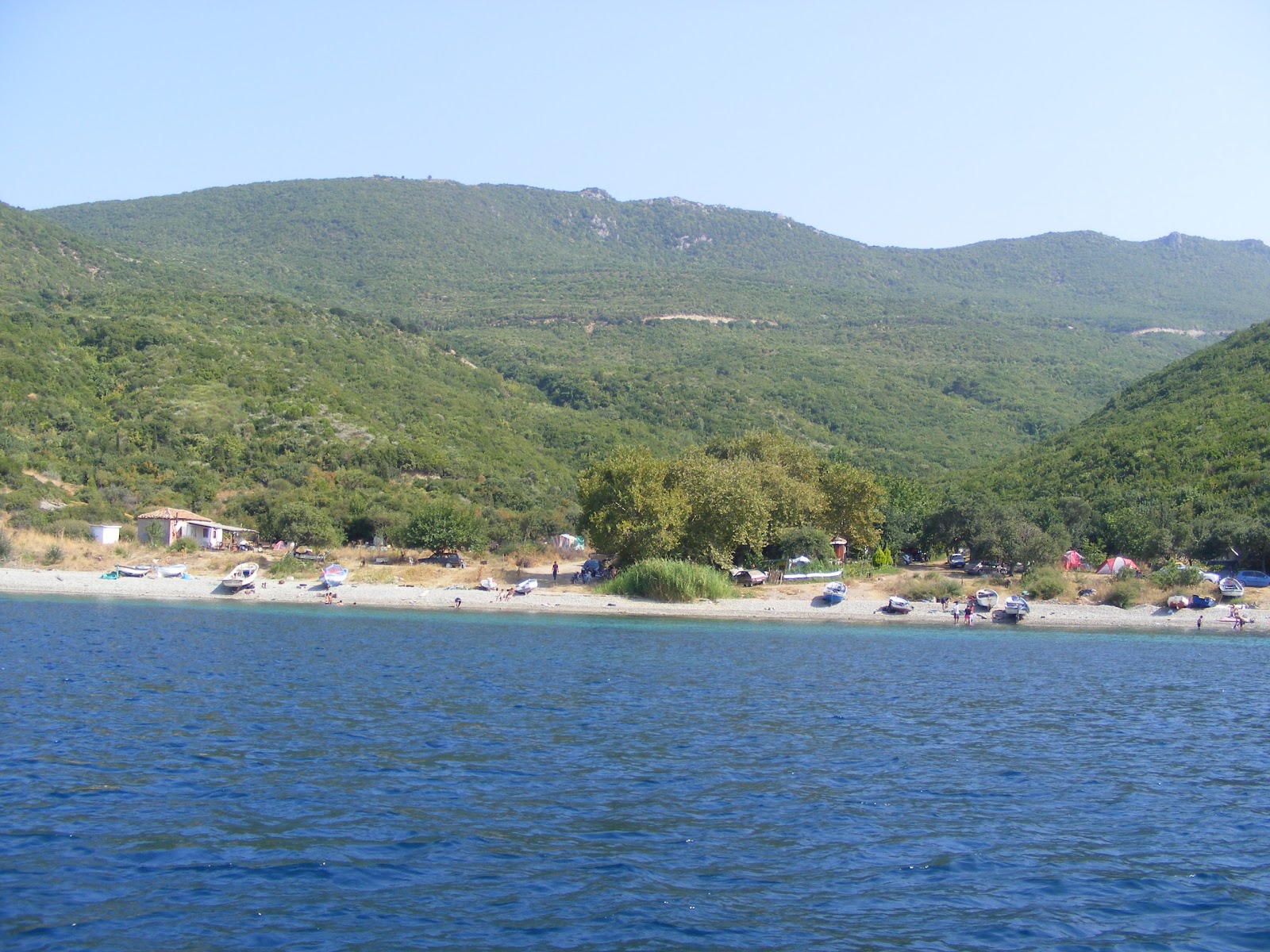 Foto von Degirmenduzu beach befindet sich in natürlicher umgebung