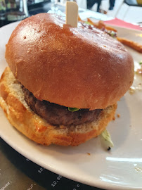 Hamburger du Restaurant Le Picotin à Murol - n°3