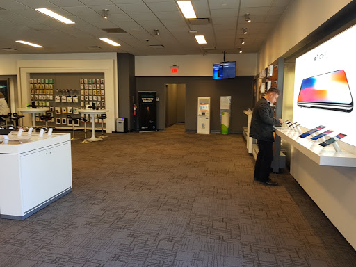 Cell Phone Store «AT&T», reviews and photos, 5175 Peachtree Pkwy NW #1302, Norcross, GA 30092, USA