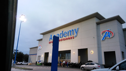 Sporting Goods Store «Academy Sports + Outdoors», reviews and photos, 1101 W Arbrook Blvd, Arlington, TX 76015, USA