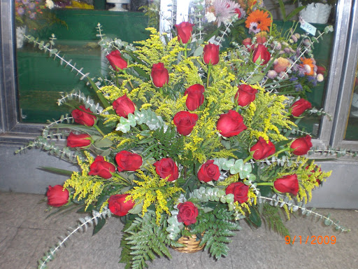 Florist «Flowers By Lili», reviews and photos, 1 Grand Ave, Englewood, NJ 07631, USA