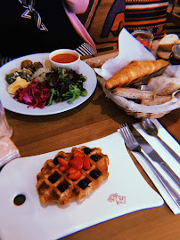 Croissant du Restaurant Le Pain Quotidien Lepic à Paris - n°6