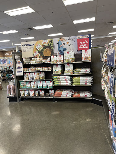 Pet Supply Store «Petco Animal Supplies», reviews and photos, 1530 Black Lake Blvd SW D, Olympia, WA 98502, USA