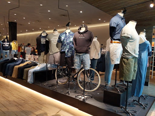 Clothing Store «Abercrombie & Fitch», reviews and photos, 7014 E Camelback Rd Ste 1009, Scottsdale, AZ 85251, USA