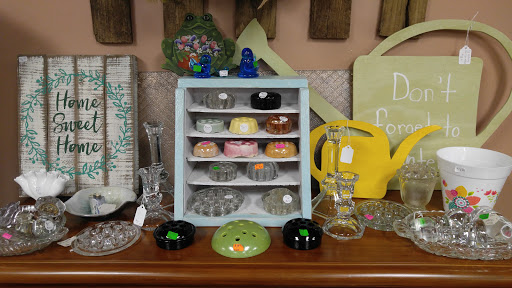 Grocery Store «Troutt Old Time General Store And Market», reviews and photos, 433 N 4th St, Paducah, KY 42001, USA