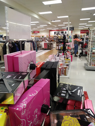 Department Store «T.J. Maxx», reviews and photos, 321 Collins Rd NE, Cedar Rapids, IA 52404, USA