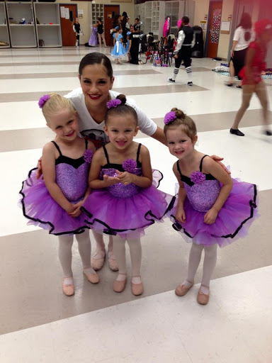 Dance School «In-Step Dance & Performing Arts Center, Inc.», reviews and photos, 449 Sawdust Rd, The Woodlands, TX 77380, USA