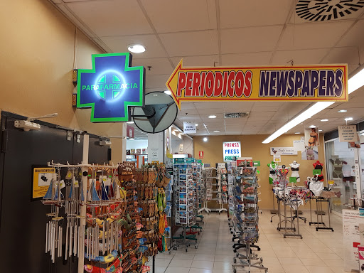 Información y opiniones sobre Newspaper Magazines Parafarmacia de Costa Adeje