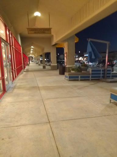 Outlet Mall «Tanger Outlet Locust Grove», reviews and photos, 1000 Tanger Dr, Locust Grove, GA 30248, USA