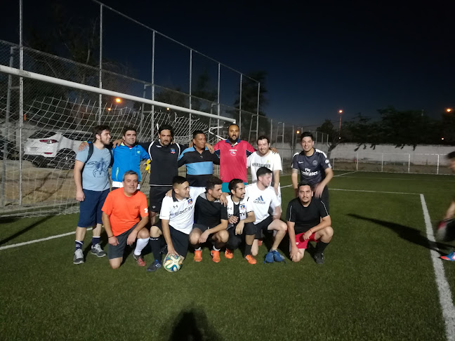 Opiniones de Complejo deportivo El Pinar Nelson Ponce Chamorro en San Joaquín - Campo de fútbol