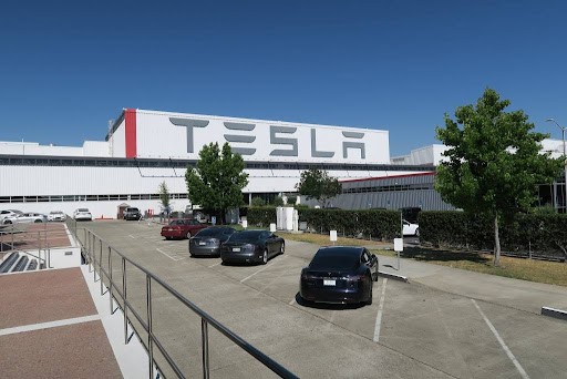 Tesla Service Center