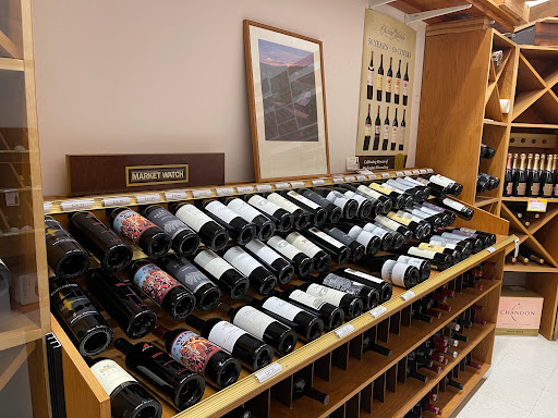 Liquor Store «Connecticut Beverage Mart», reviews and photos, 955 Washington St, Middletown, CT 06457, USA