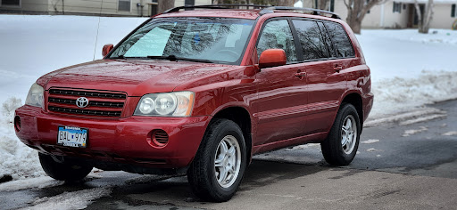 Used Car Dealer «Auto Center Bargain Lot», reviews and photos, 1805 Wayzata Blvd E, Wayzata, MN 55391, USA