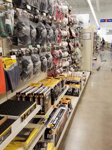 Hardware Store «Harbor Freight Tools», reviews and photos, 1102 W Arbrook Blvd # 104, Arlington, TX 76015, USA