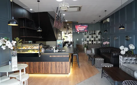 Fleudelys Café Shabu-shabu and Grill. image