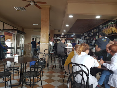 Aurelio Restaurante - C. Travesia Marina Española, 70, 21260 Santa Olalla del Cala, Huelva, Spain