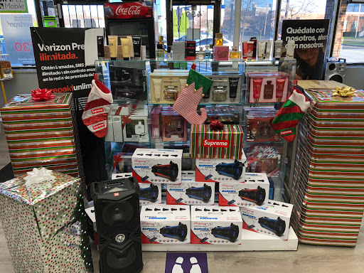 Cell Phone Store «One Wireless Stores», reviews and photos, 455 W Fourth St, Lorain, OH 44052, USA