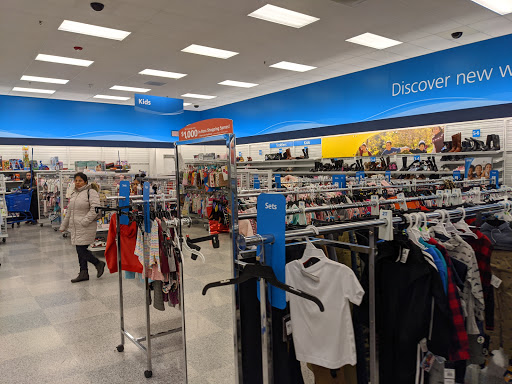 Clothing Store «Ross Dress for Less», reviews and photos, 484 Randall Rd, South Elgin, IL 60177, USA