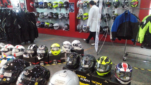 Tiendas cascos moto León