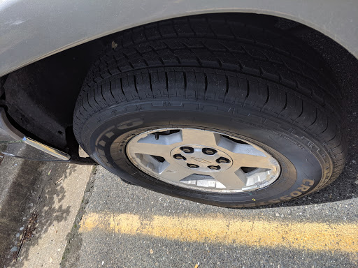 Auto Repair Shop «Meineke Car Care Center», reviews and photos, 7344 Governor Ritchie Hwy, Glen Burnie, MD 21061, USA