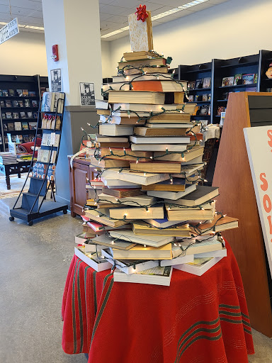 Book Store «Roebling Point Books & Coffee», reviews and photos, 306 Greenup St, Covington, KY 41011, USA