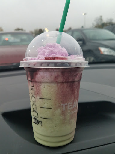 Supermarket «Giant Eagle Supermarket», reviews and photos, 4010 Monroeville Blvd, Monroeville, PA 15146, USA