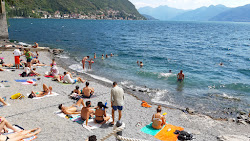 Foto von Spiaggia di Varenna mit reines blaues Oberfläche