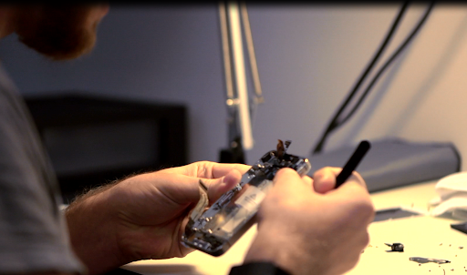 Electronics Repair Shop «uBreakiFix», reviews and photos, 2810 E Washington Ave, Madison, WI 53704, USA