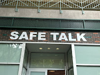 SAFE TALK phone Repair shop - Photo 4 - Car repair in Yonkers, NY, Bronx