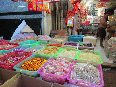 Cửa hàng bánh kẹo Hiệp Phong