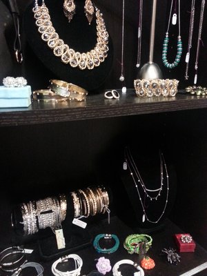 Beauty Salon «Indulge Salon», reviews and photos, 1432 S Main St, Walnut Creek, CA 94596, USA